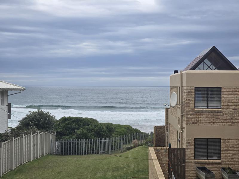 4 Bedroom Property for Sale in Outeniqua Strand Western Cape